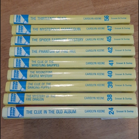 Nancy Drew Set of 9 books - Picture 2 of 2